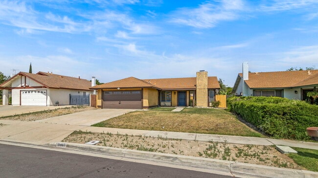 Building Photo - 8469 Comet St