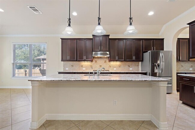 Building Photo - 8704 Old Corral Cove