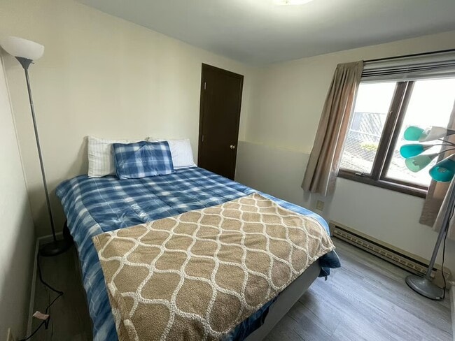 Building Photo - 2306 55th St