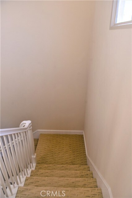 Building Photo - 56 Twin Gables