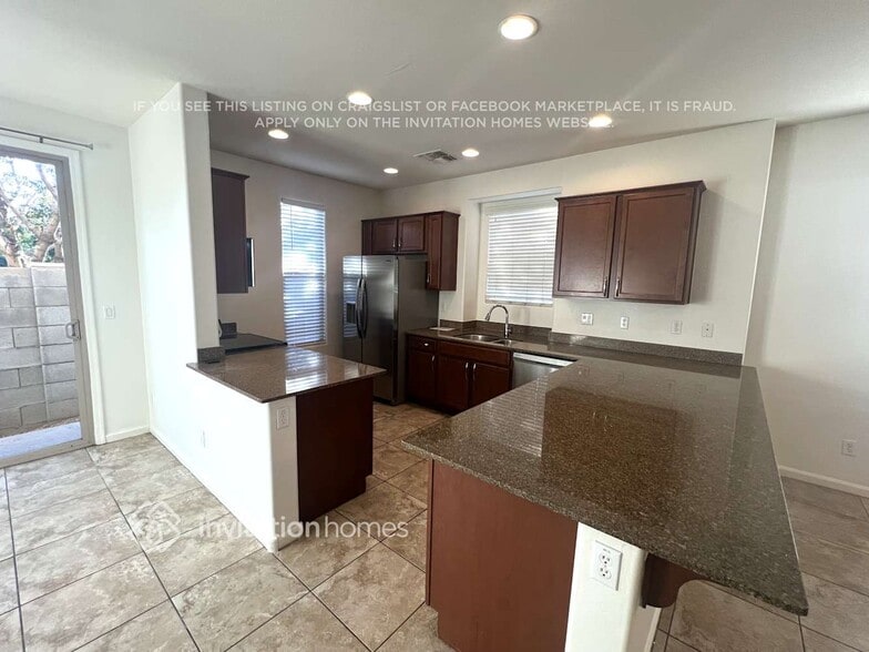 Building Photo - 3369 E Liberty Ln