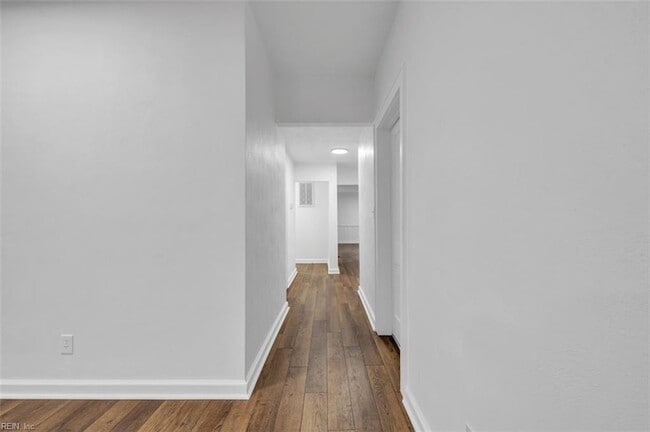 Building Photo - 416 Maryland Ave