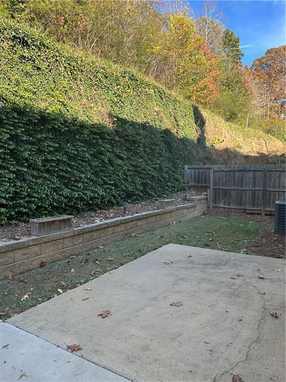 Building Photo - 403 Village View