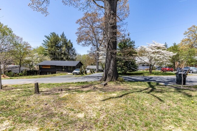 Building Photo - 604 Wilder Dr