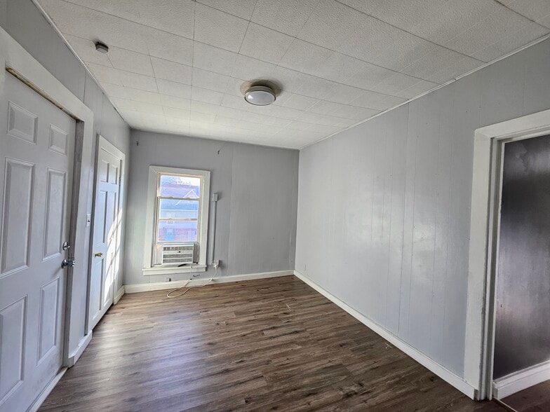 Building Photo - 311 S 3rd St