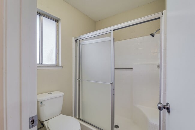 Building Photo - Gorgeous 2 Story Home Fully Upgraded – Move-In Ready!- 4 bedroom 3 bath