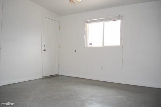 Building Photo - 4 br, 2 bath House - 2501 E Towner St
