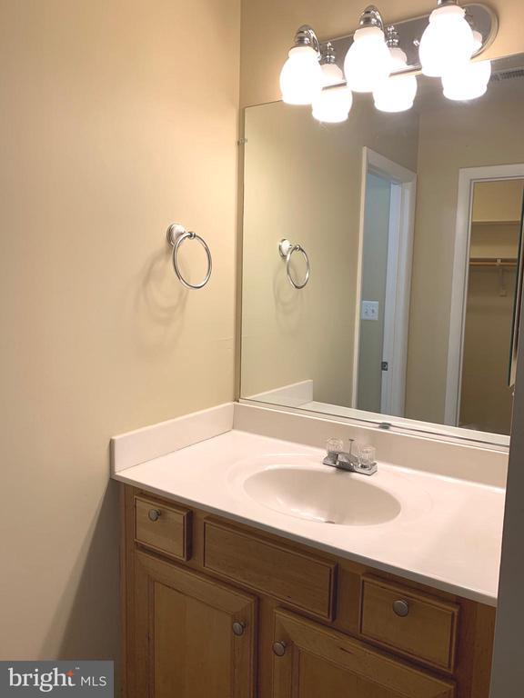 Building Photo - 8141 Needwood Rd