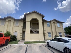 Building Photo - 9804 Cantera Ct