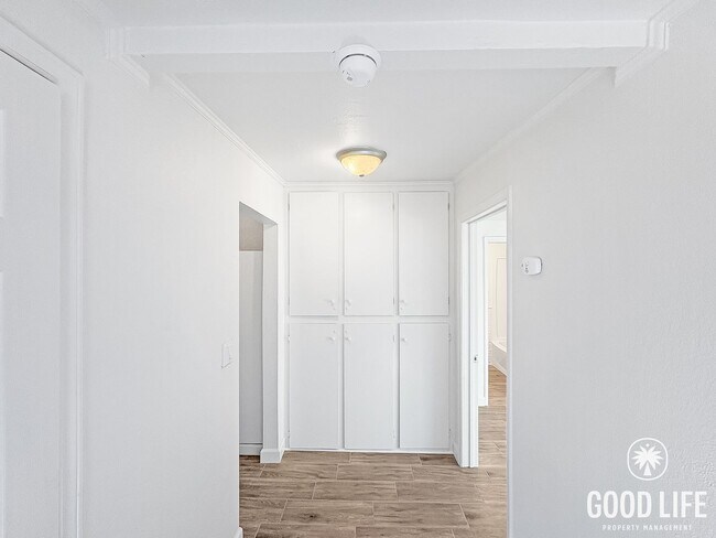 Building Photo - N Citrus Ave