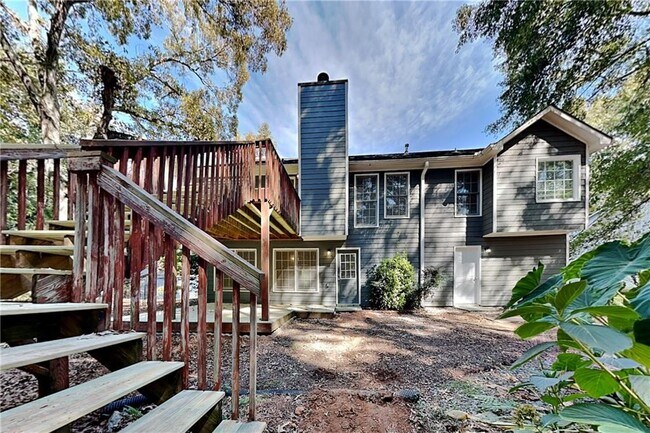 Building Photo - 204 Leighs Grove Ct