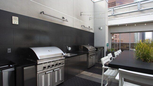 Building Photo - 225 S Grand Ave