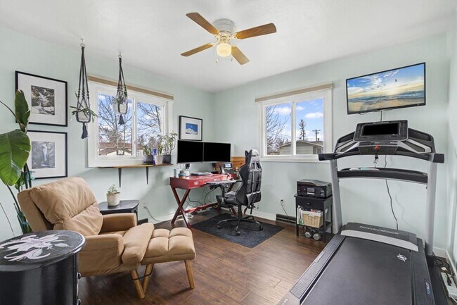 Building Photo - 1001 Ida Dr