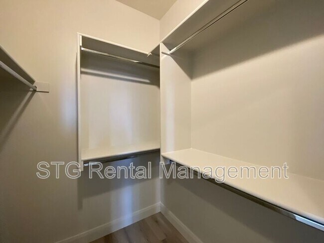 Building Photo - 4381 W 1200 S