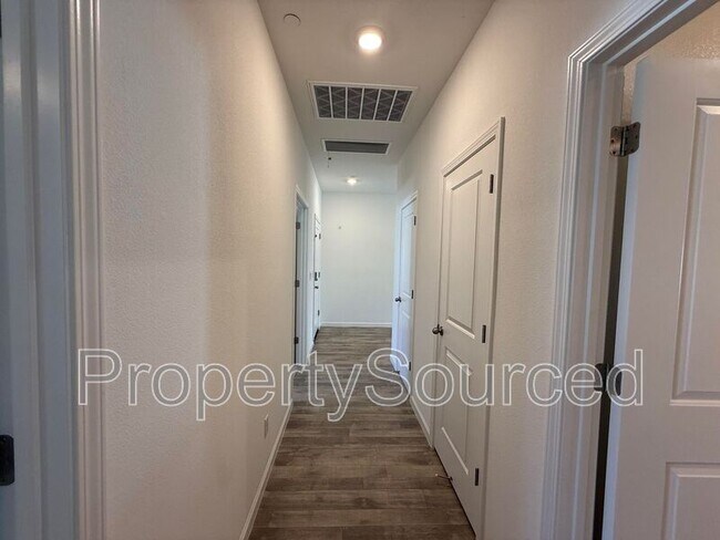 Building Photo - 1482 Crimson Ln