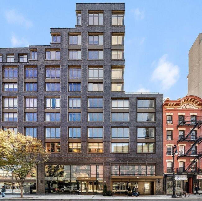 Building Photo - 196 Orchard St