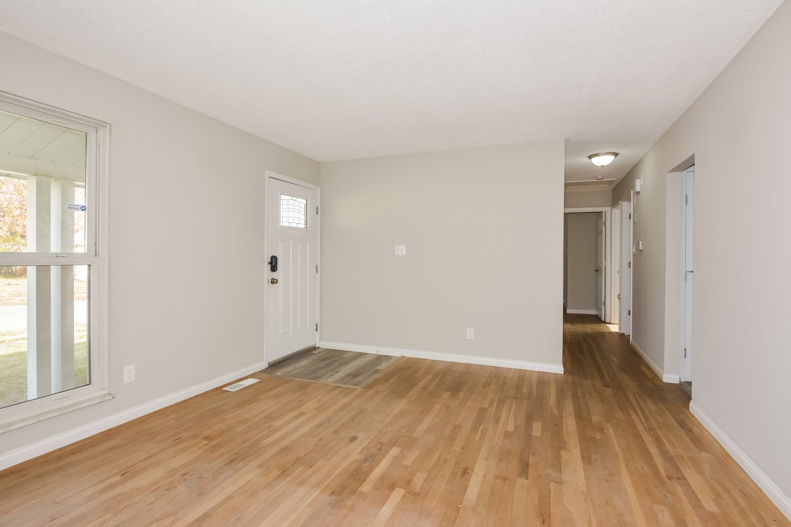 Building Photo - 1760 Flordawn Dr