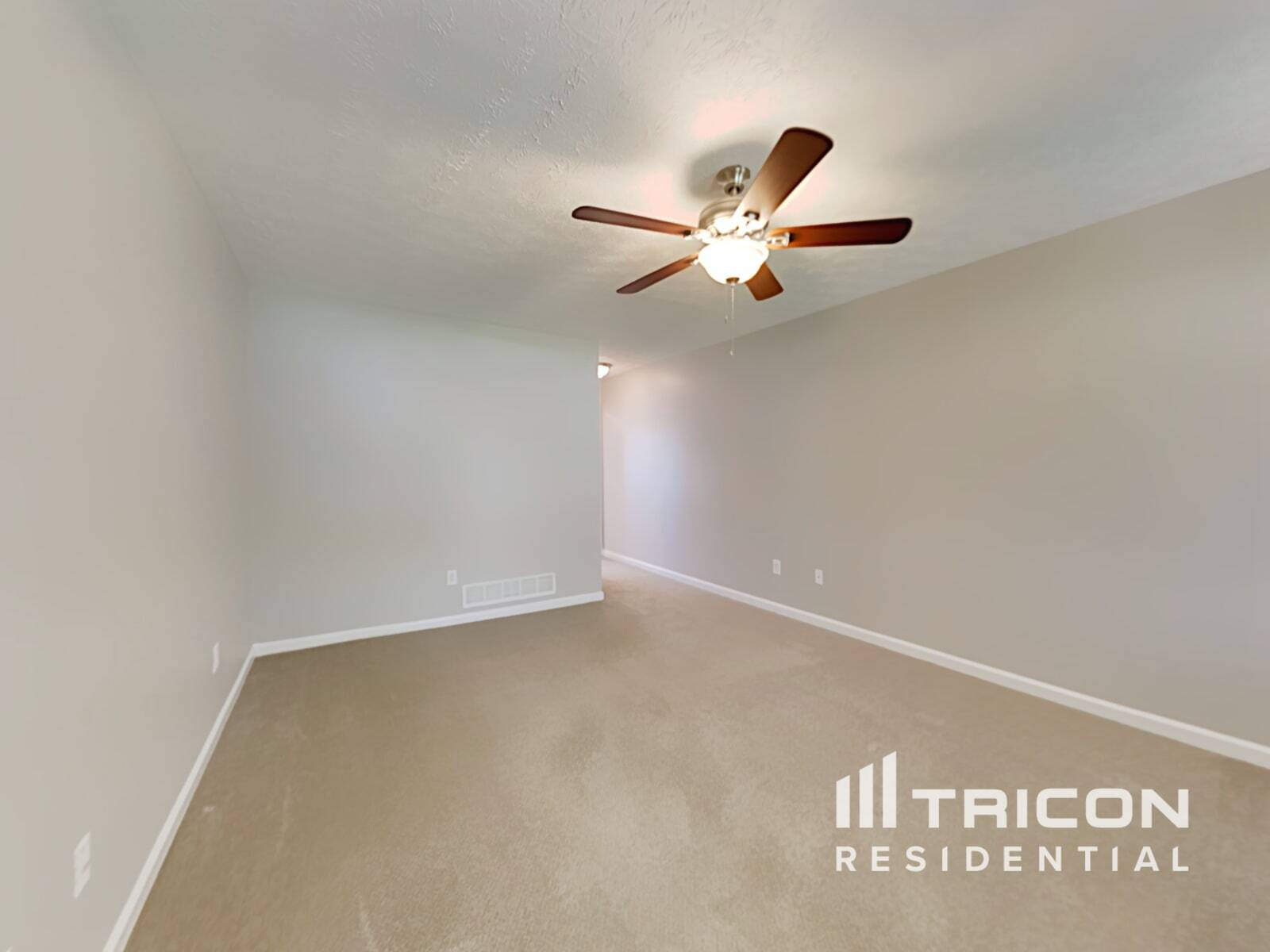 Building Photo - 712 Kings Ct