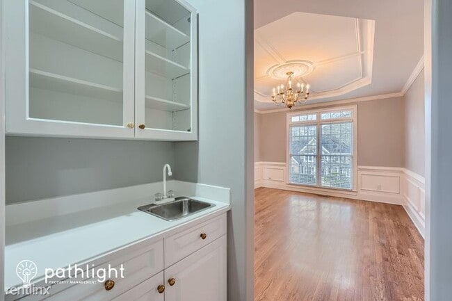 Building Photo - 5 br, 4 bath House - 1795 Millside Terrace...