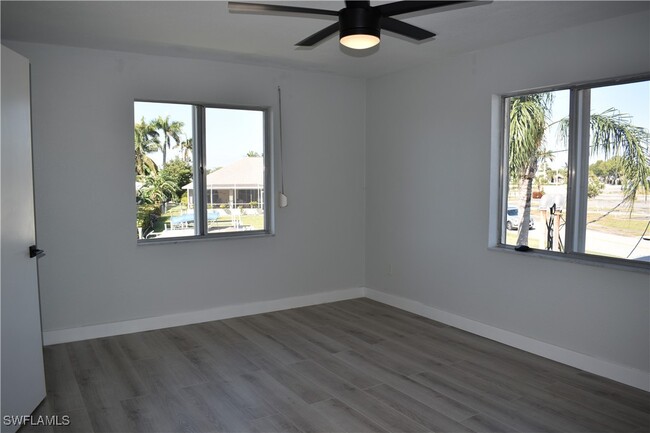 Building Photo - 1700 Bikini Ct
