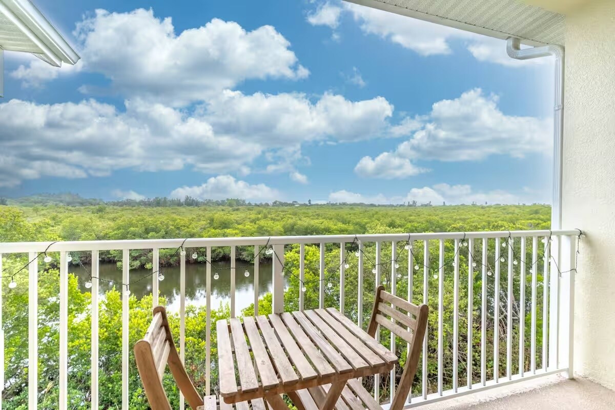 Building Photo - 3260 Mangrove Point Dr