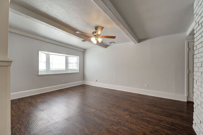 Building Photo - Corner-Lot Charmer Near Tinker AFB | Solar...