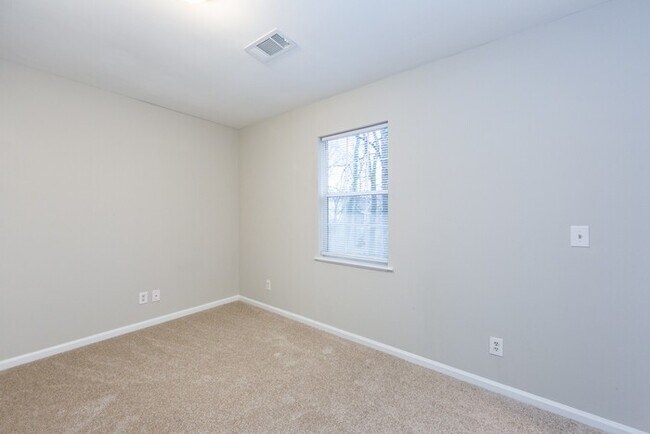 Building Photo - Wonderful 3BD/2BA Open Concept Ranch Home!