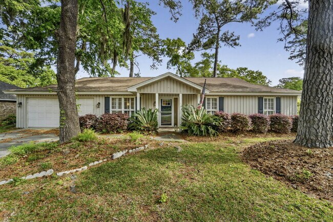 Building Photo - 118 Blue Heron Dr