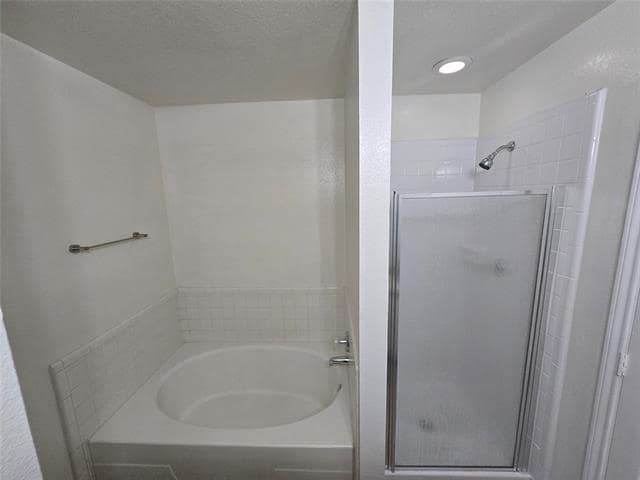 Building Photo - 3023 Stonycroft Dr