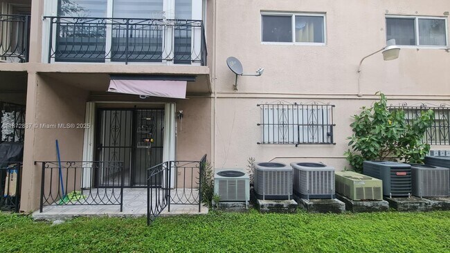 Building Photo - 3640 NW 9th St