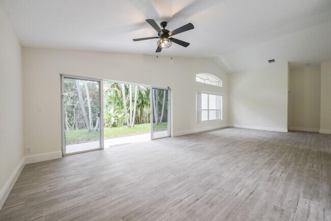 Building Photo - 172 Jones Creek Dr