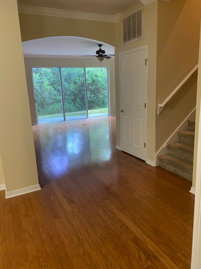 Building Photo - 3640 Pine Knot Dr