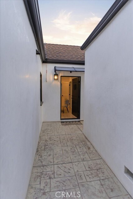 Building Photo - 900 Brier Ln