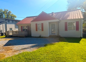 Building Photo - 3018 Harlin Dr
