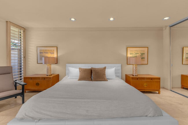 Building Photo - 24 Columbia Dr