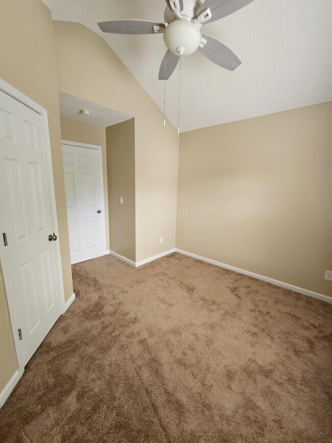 Building Photo - 105 Tuscany Ct