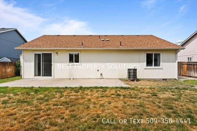 Building Photo - 1613 Pirate Ln
