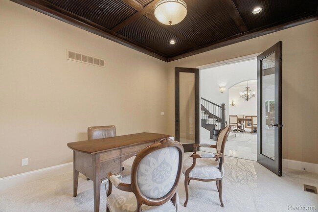 Building Photo - 2707 Turtle Lk Dr