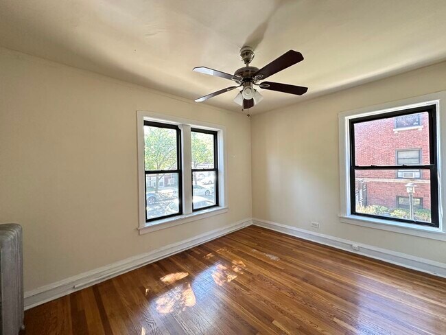 Building Photo - 3300 W Schubert Ave