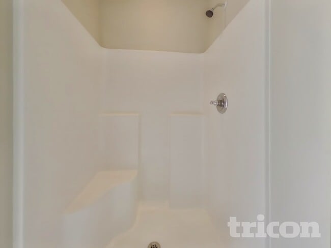 Building Photo - 938 Beverly Ct