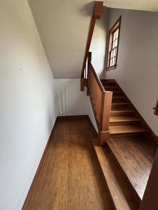 Building Photo - 1010 NW 34th St