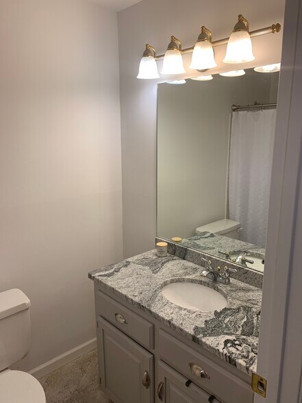 Building Photo - 83 Woodland Dr