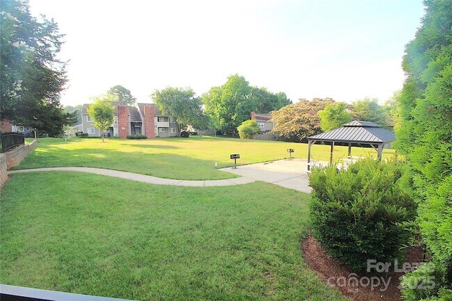 Building Photo - 3200 Heathstead Place