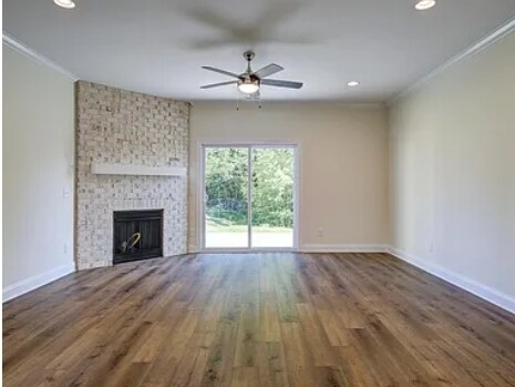 Building Photo - 205 Mayflower Rd