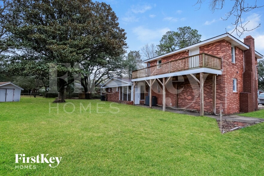 Building Photo - 4715 Glenn St