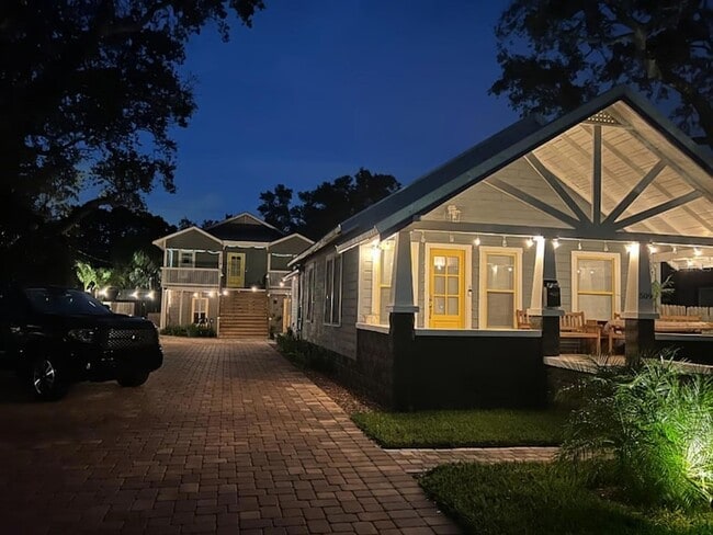 Building Photo - 509 29th Ave S