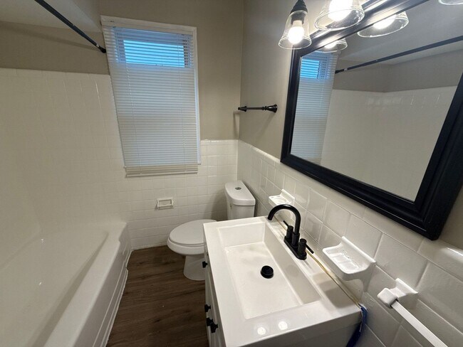 Building Photo - Renovated 3-Bedroom Home – We Welcome Sect...
