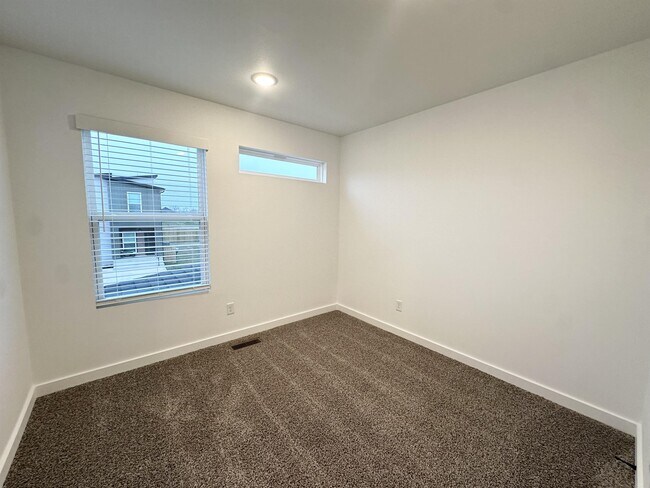 Building Photo - 891 Boardwalk Ave