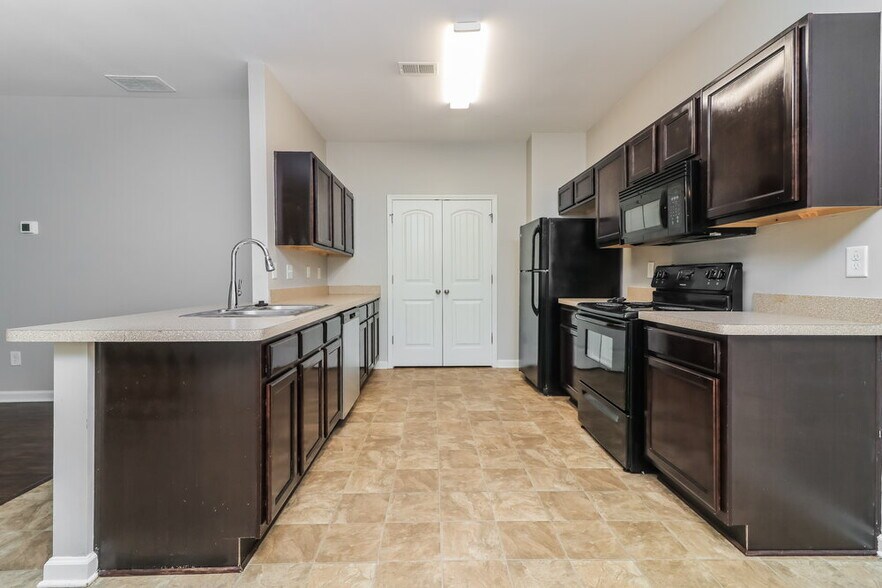 Building Photo - 1184 Stella Ct