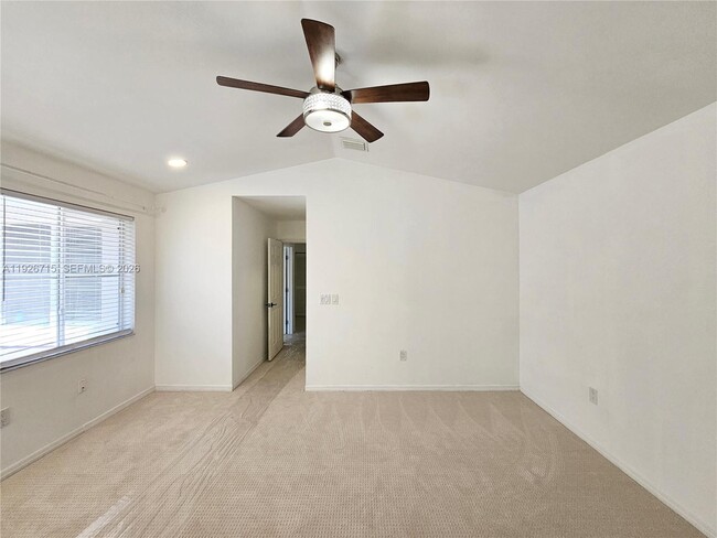 Building Photo - 1450 Weeping Willow Way